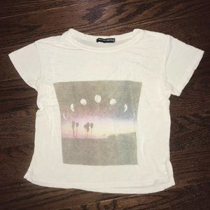 BRANDY MELVILLE white sunset t-shirt!